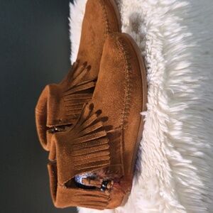 Minnetonka Brown Suede Moccasin